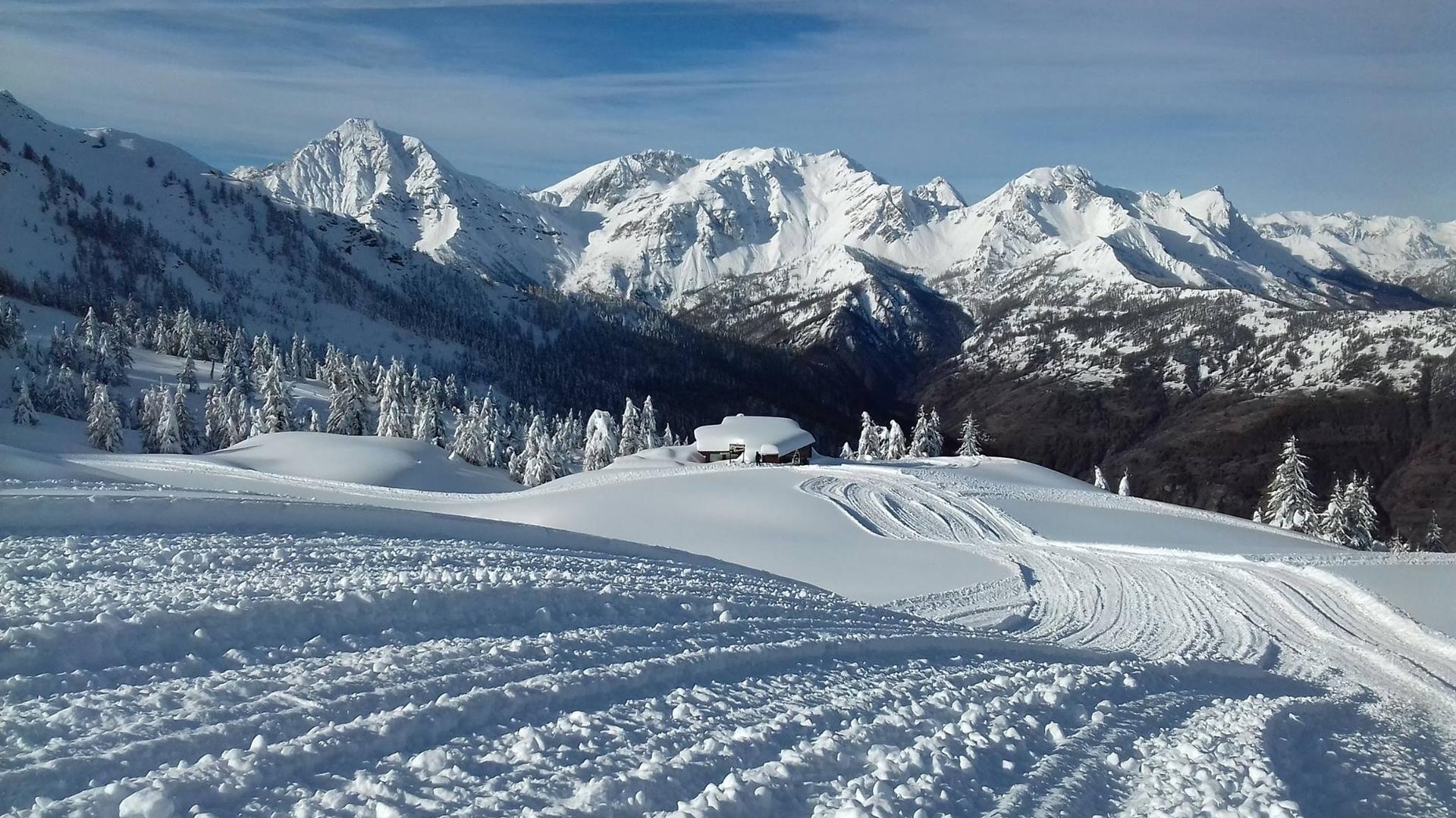 Sauze Doulx ski resort landscape